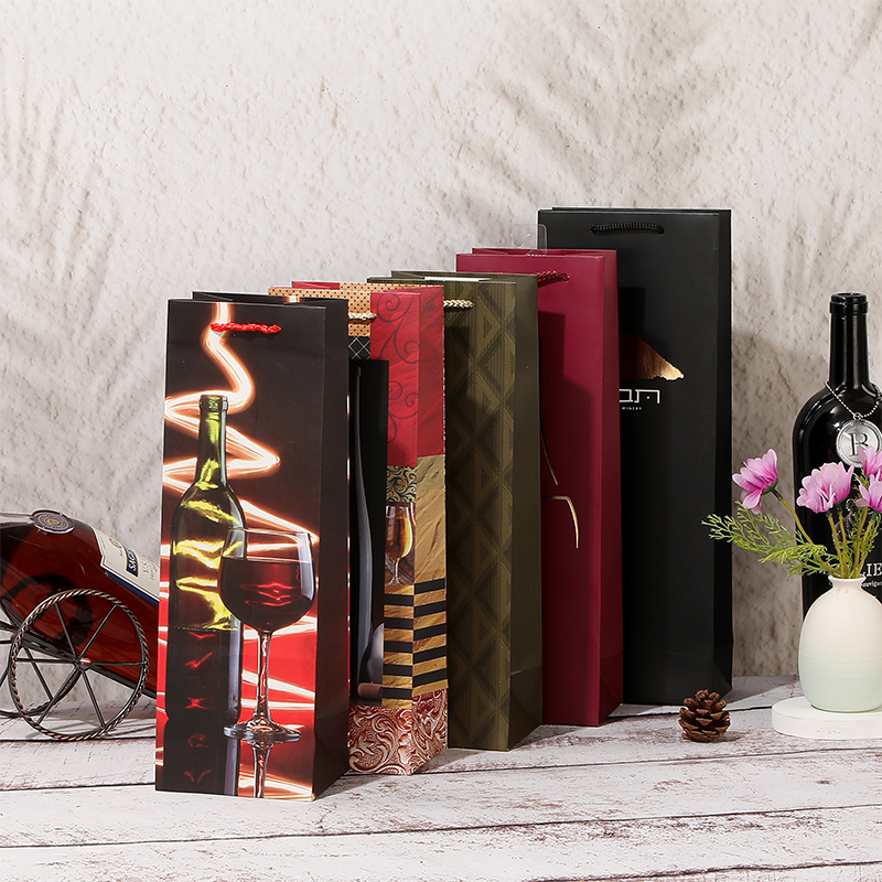 Sacs cadeaux en papier pour bouteille de vin simple avec poignées en corde