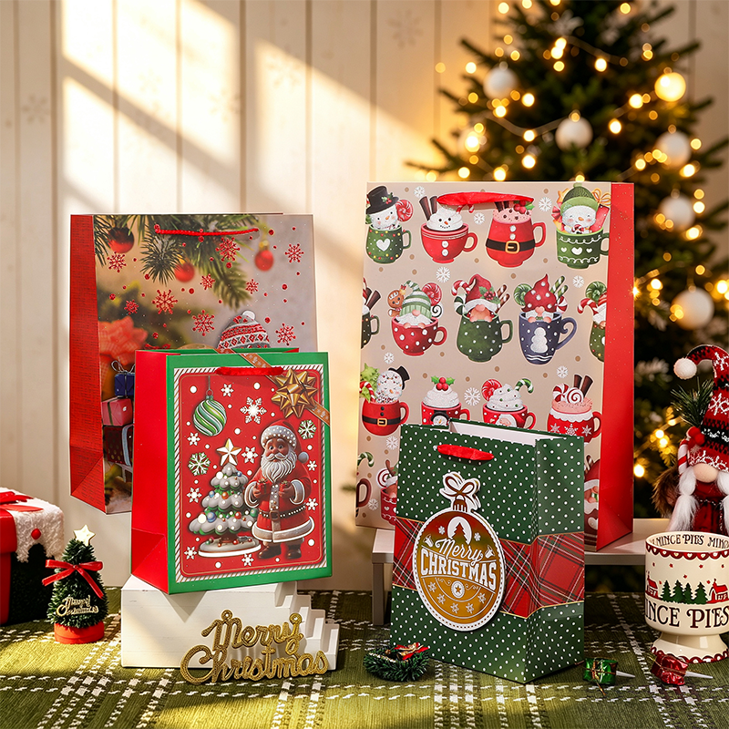 Sac cadeau en papier kraft imprimé de Noël décoratif saisonnier