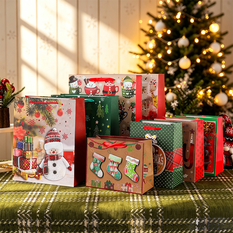 Sac cadeau en papier kraft imprimé de Noël décoratif saisonnier